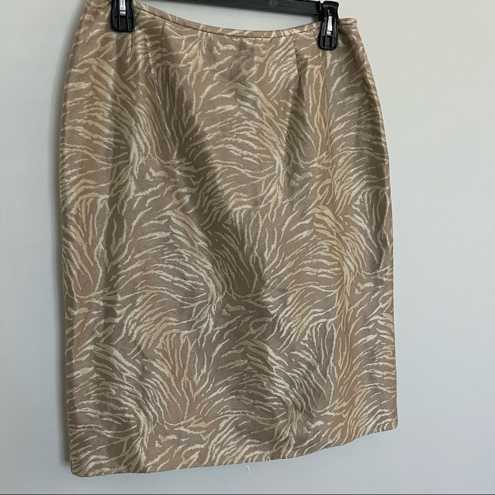 Albert Nipon Vintage Animal Print Vintage Skirt. Size 16